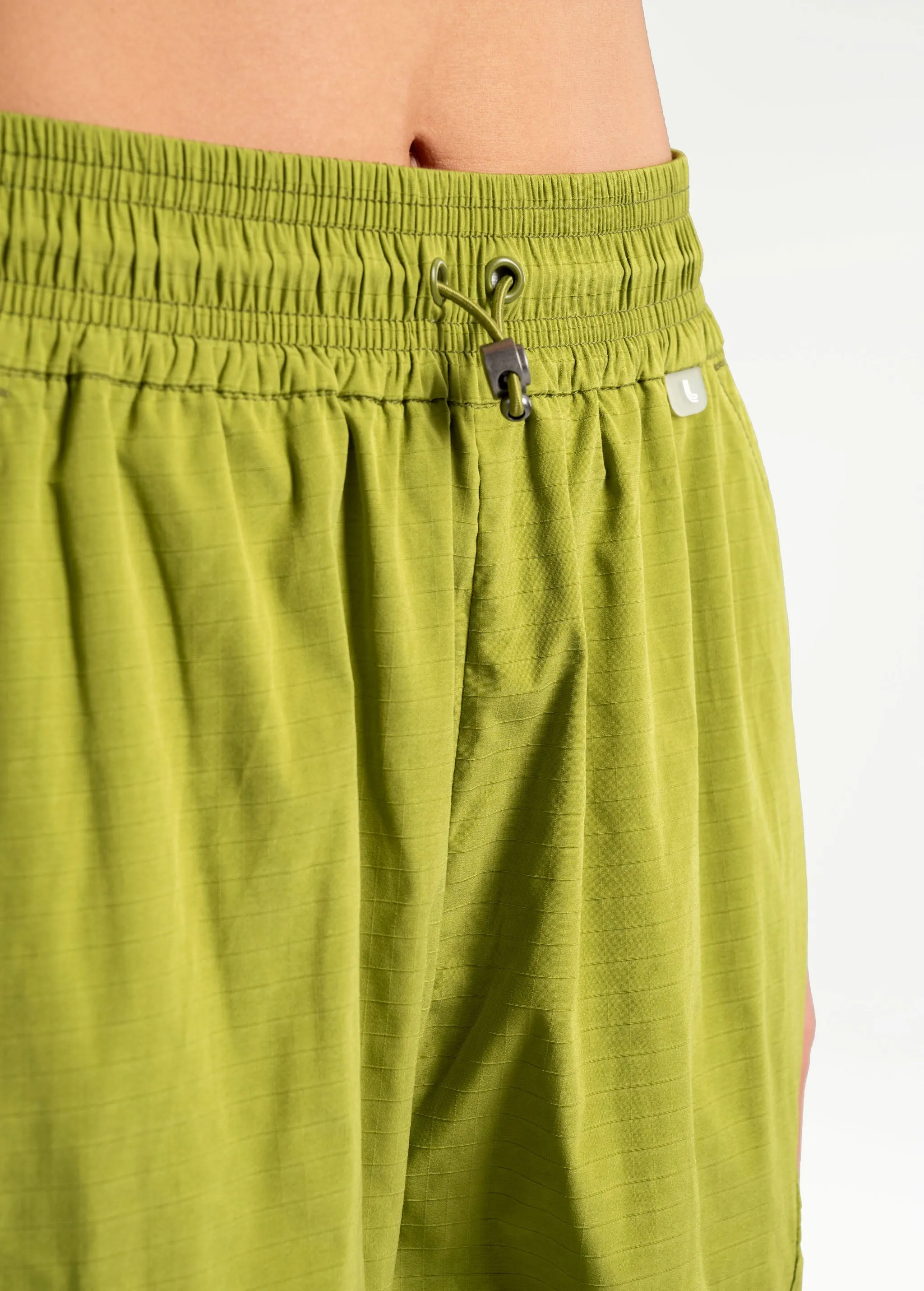 Wander Cargo Shorts
