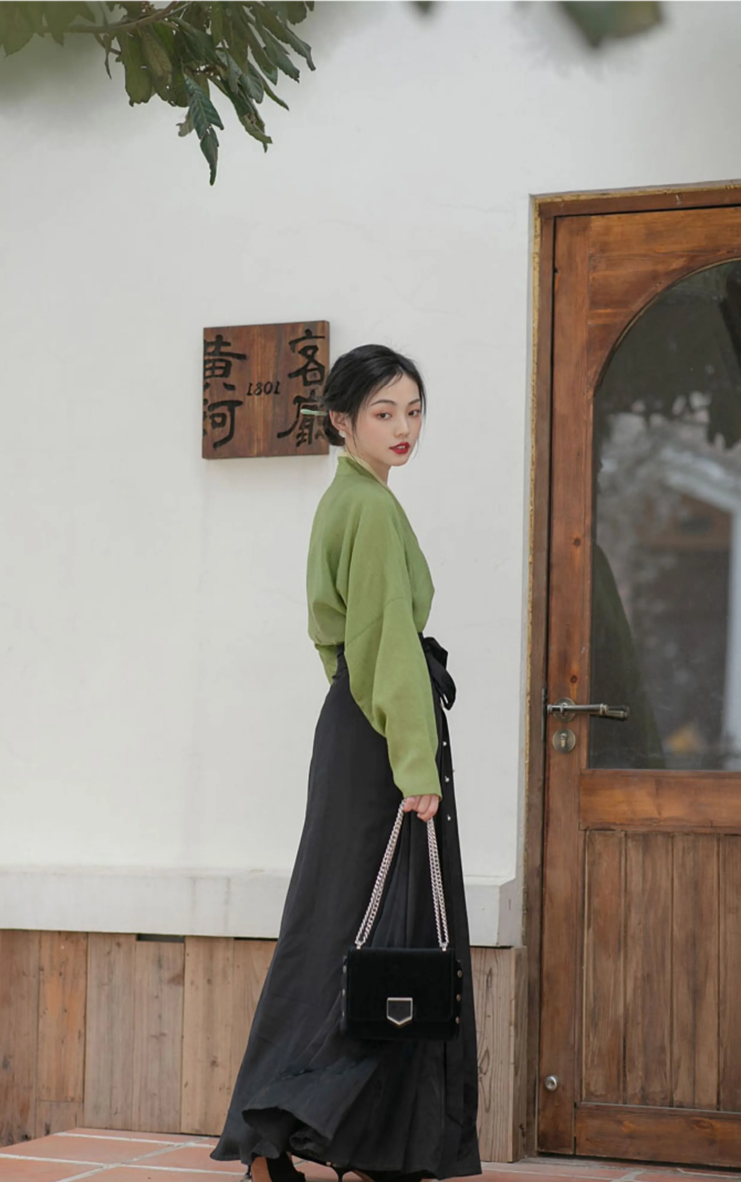 Xuqu 序曲 Modernized Song Dynasty Three Panel Skirt Ruqun Set